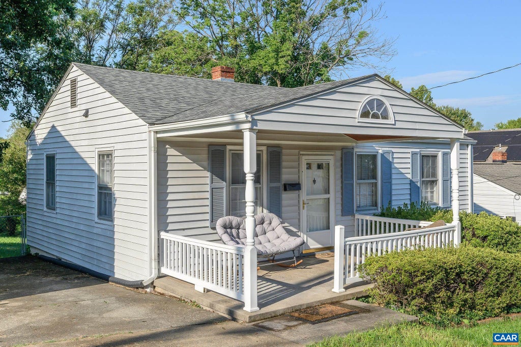Photo of 912 Elliott Ave, Charlottesville, VA 22902 (MLS # 681600)