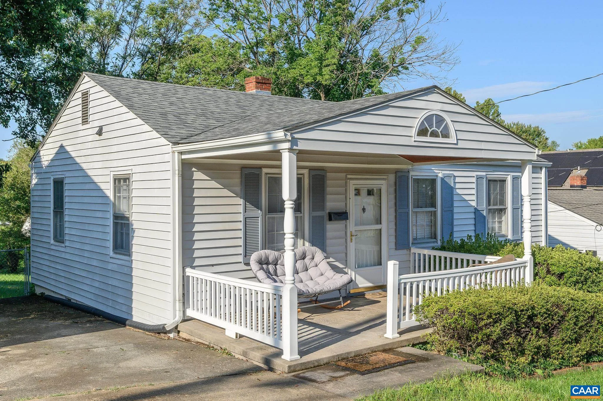 912 Elliott Ave