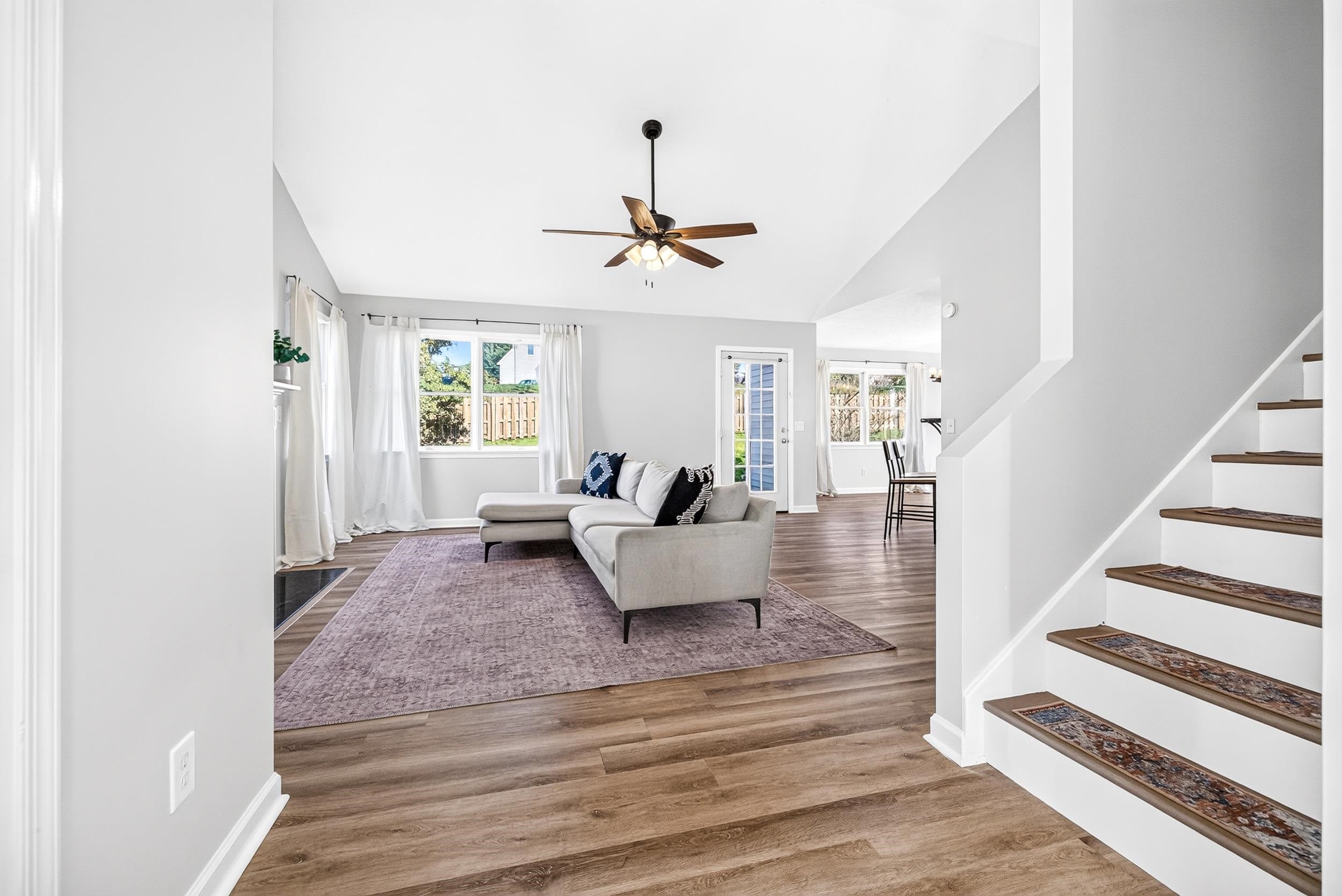 1120 KING EDWARDS WAY