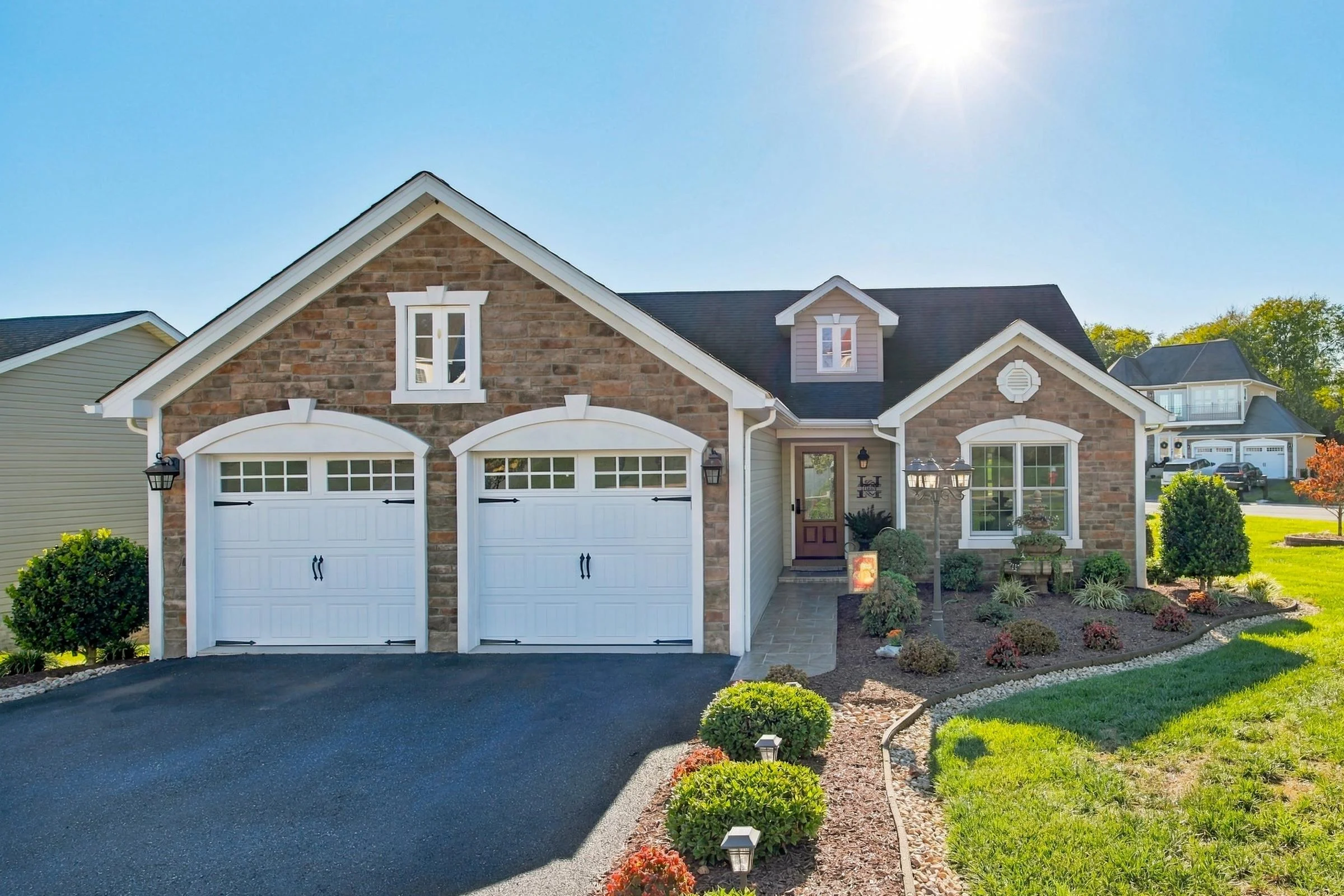 20 Foxcrest Ridge