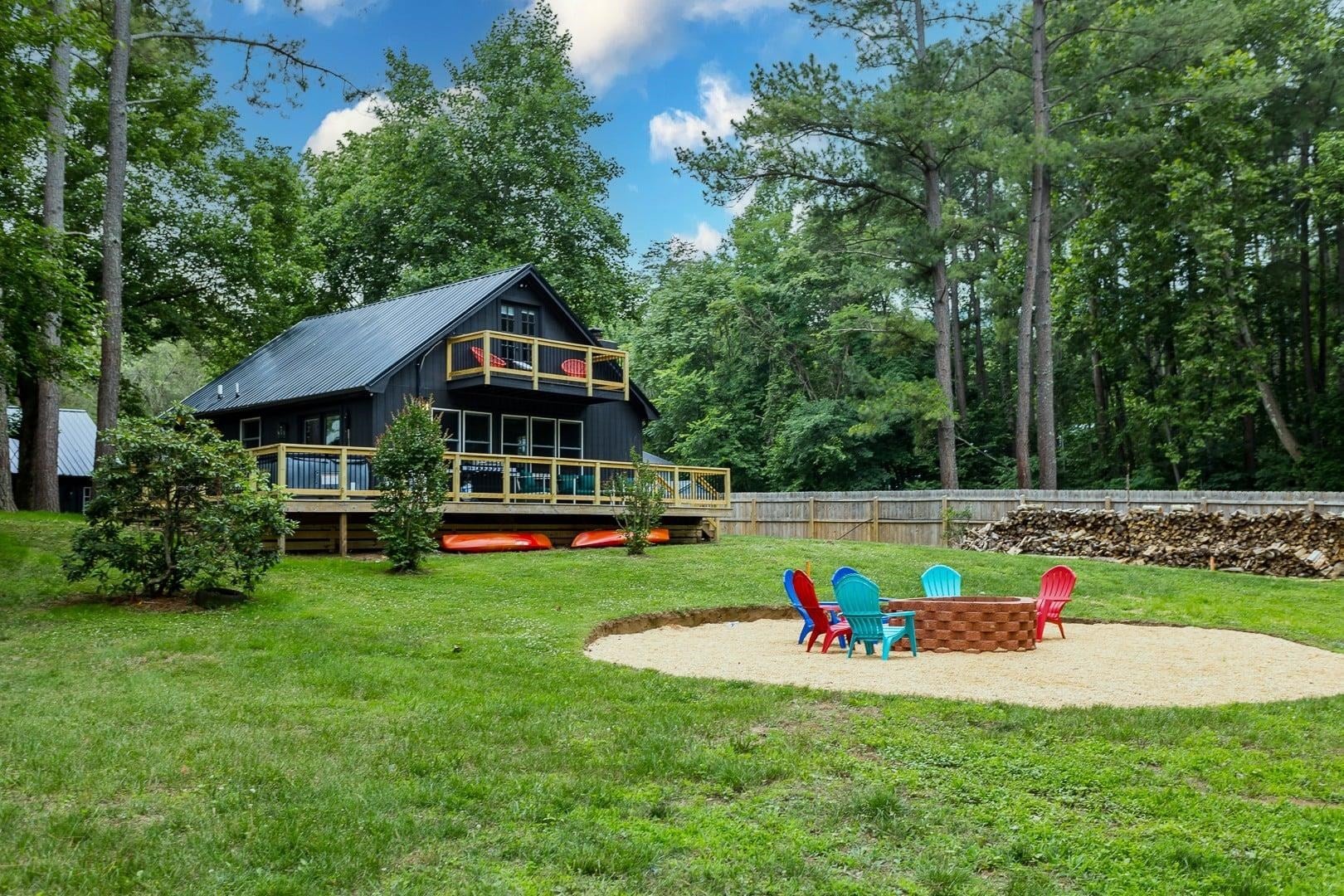 1160 SHIPYARD RD