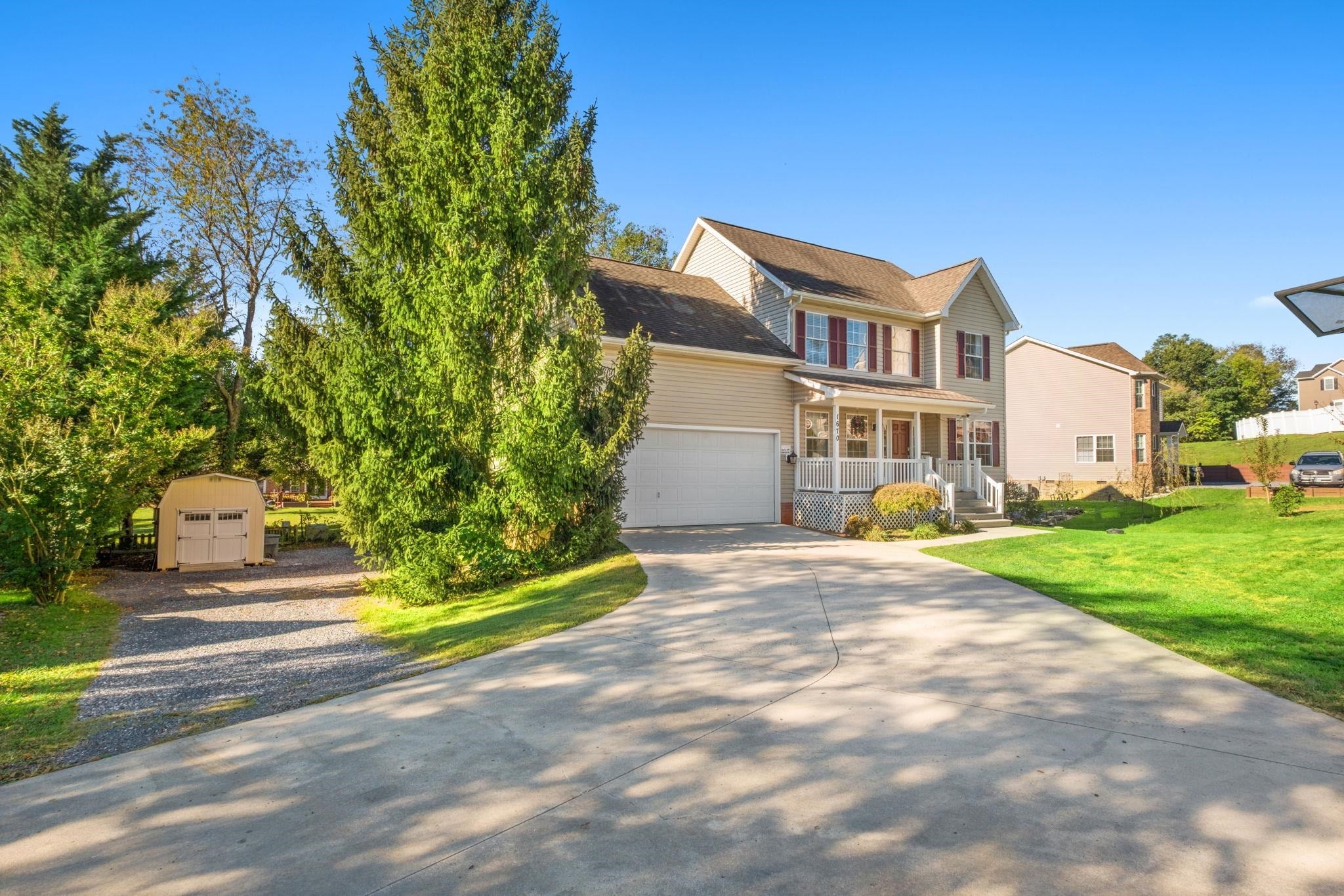 1670 BRIARCREST DR