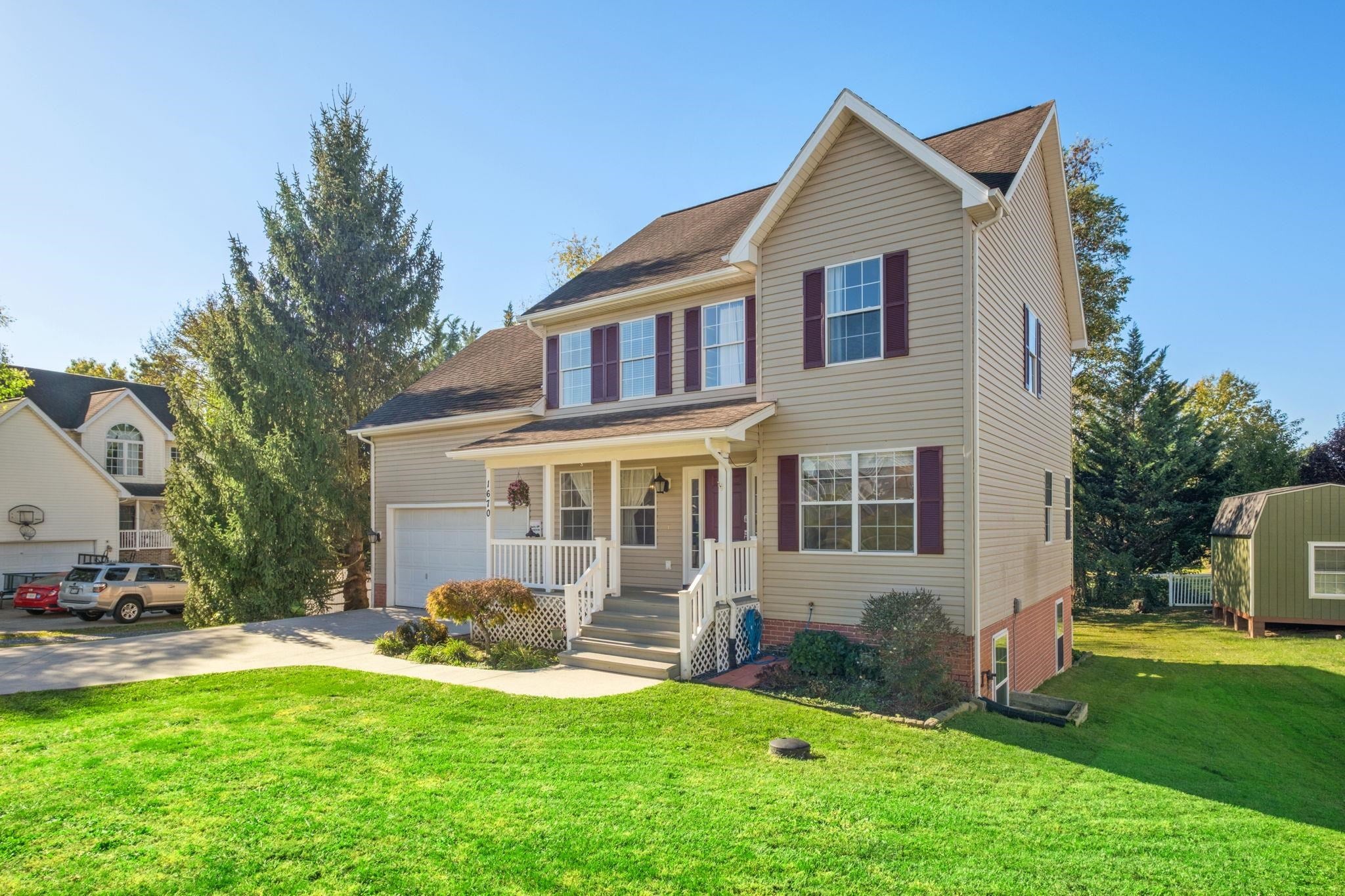 1670 BRIARCREST DR