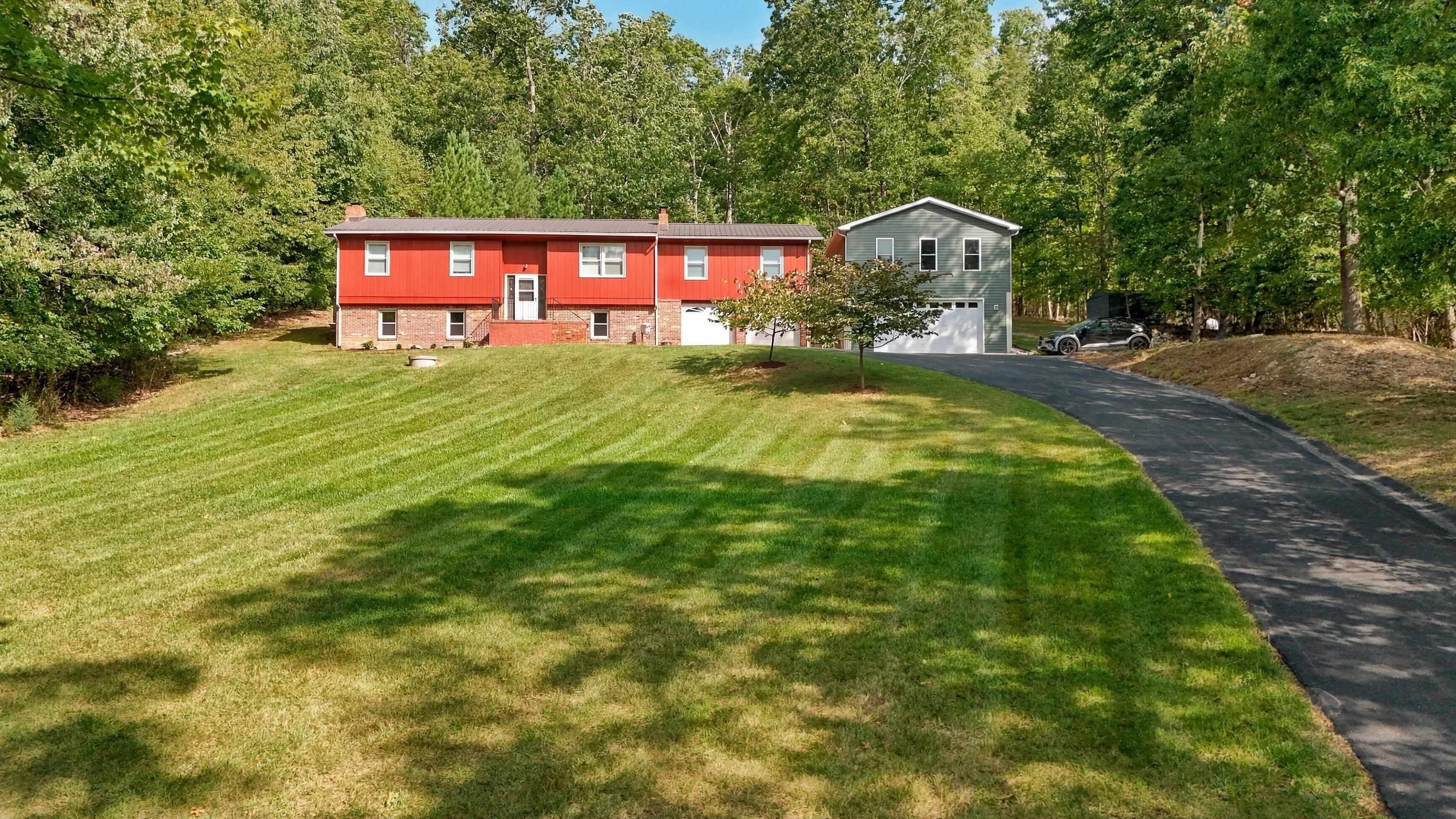 722 CALF MOUNTAIN RD