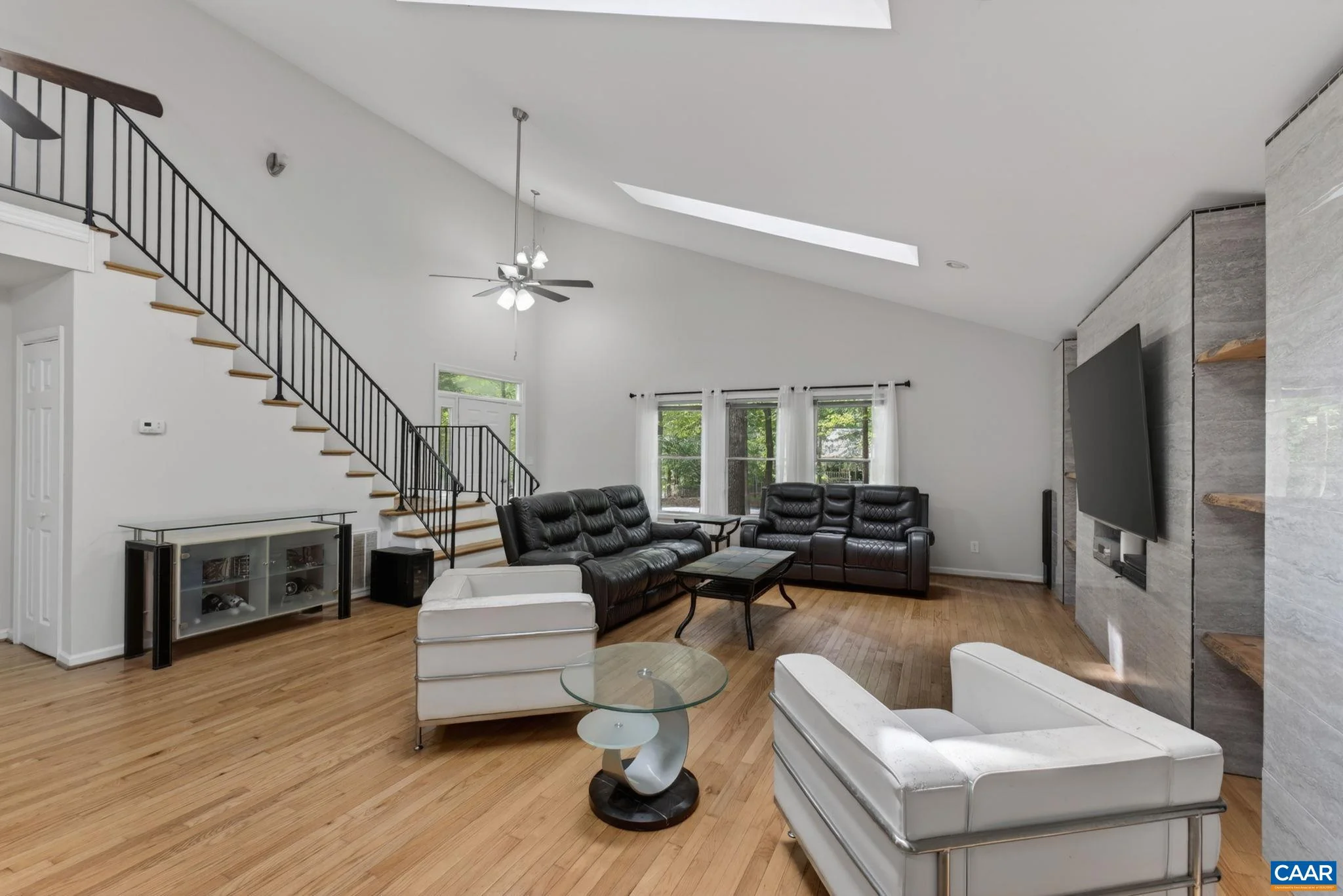 27 Ponderosa Ln