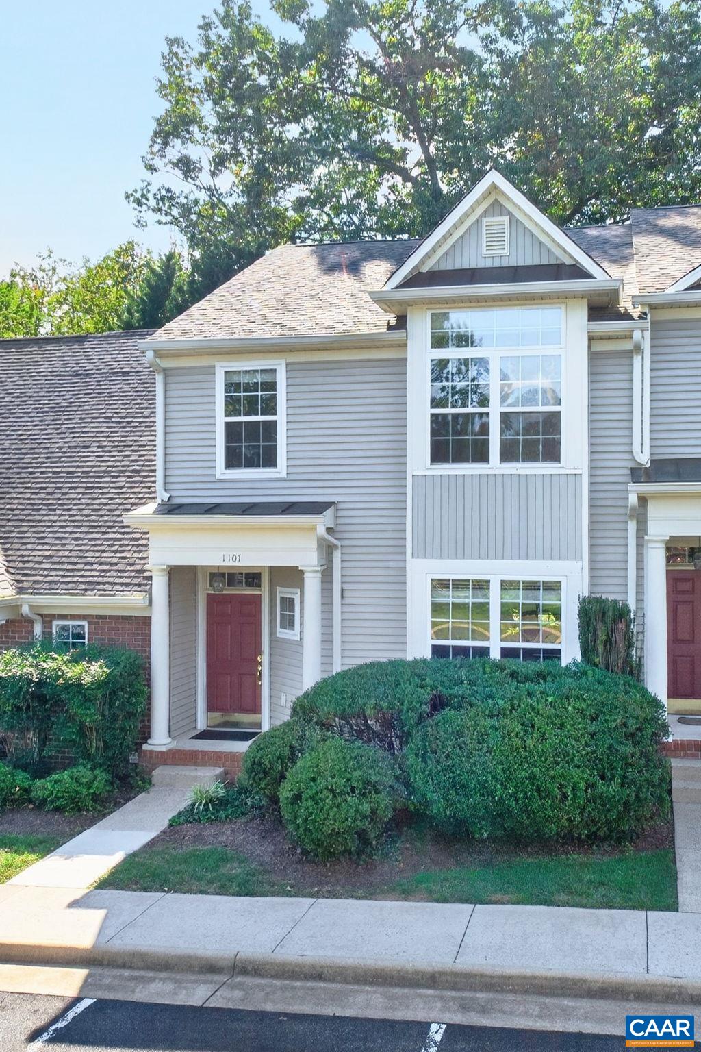1107 SOMER CHASE CT