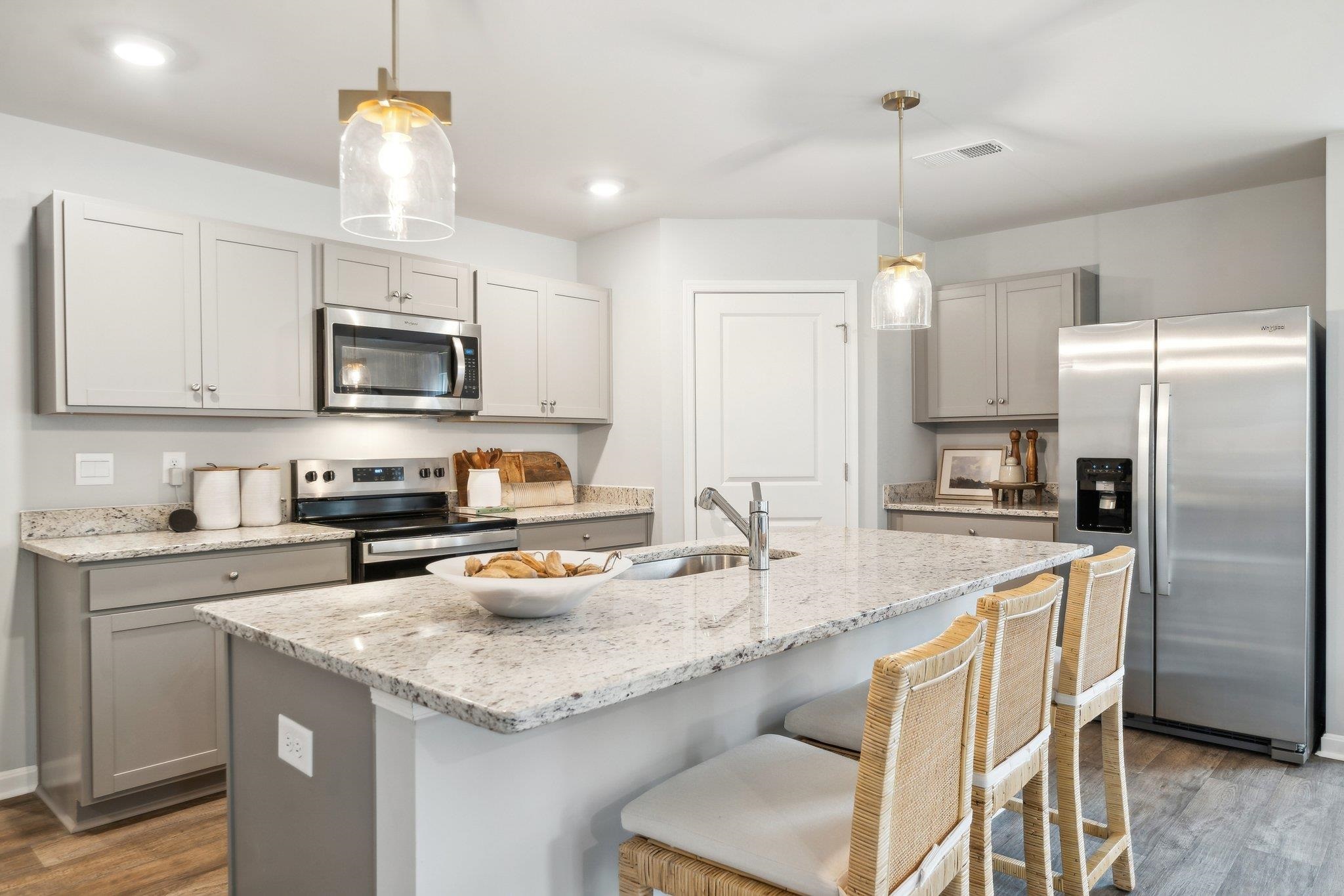 16 RIVER OAK DR
