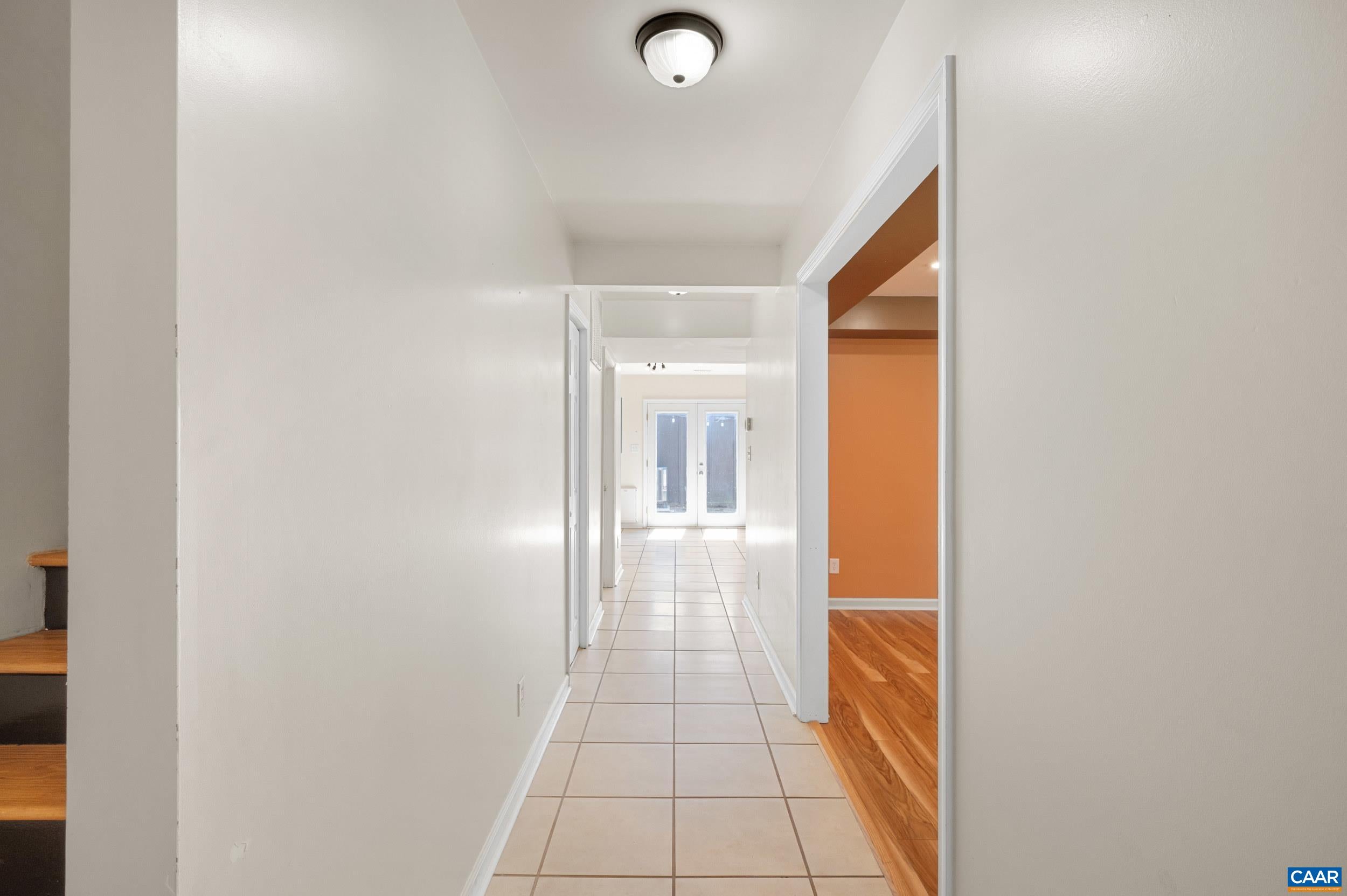 147 WOODLAKE DR
