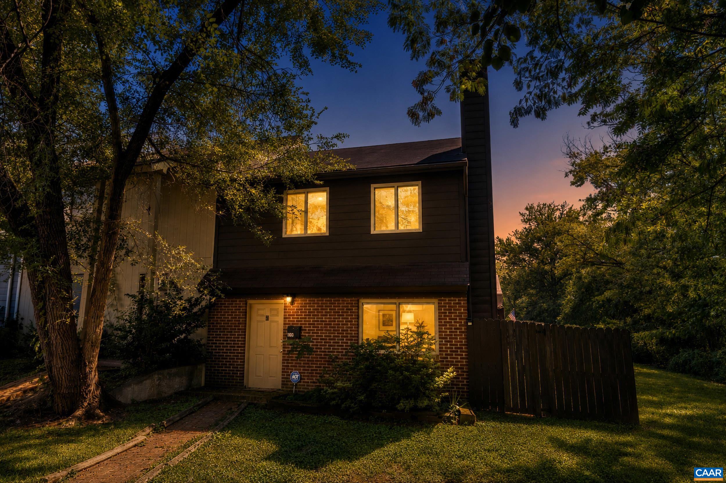 147 WOODLAKE DR