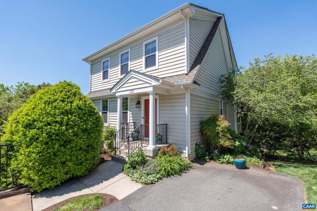 Photo of 1021 Ridge St, Charlottesville, VA 22902 (MLS # 681463)