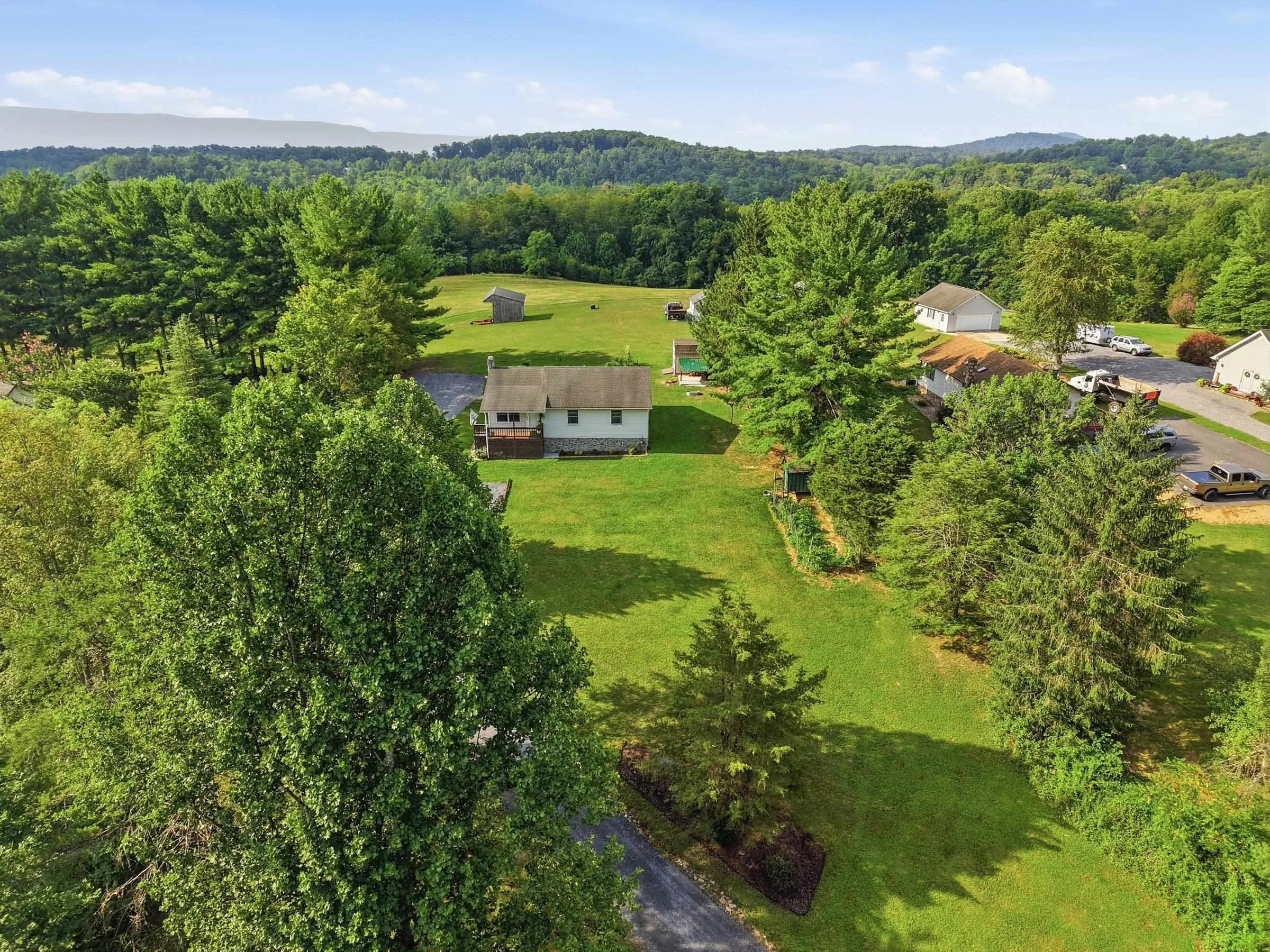 2756 Ridge Hollow Rd