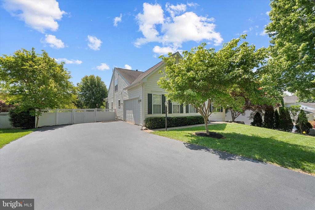 369 CANNON WAY