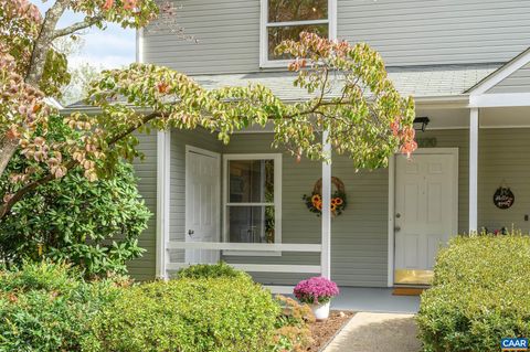 Photo of 1270 Maple View Dr, Charlottesville, VA 22902 (MLS # 669938)