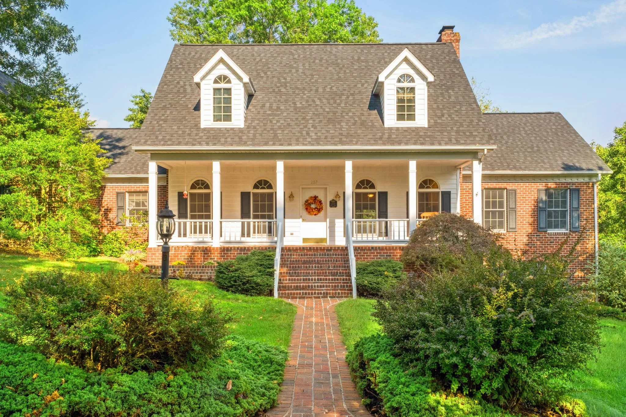257 Divot Dr