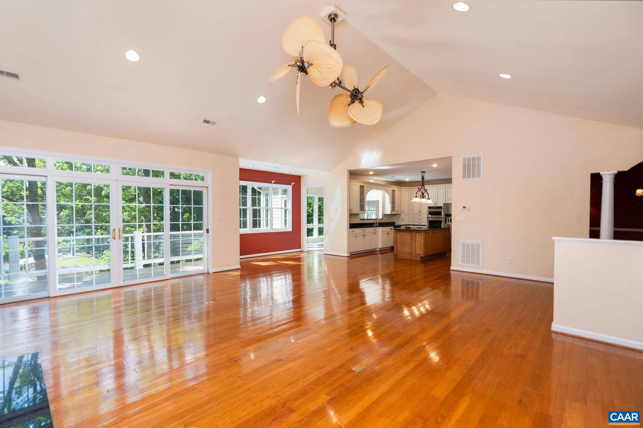 21 AMETHYST RD