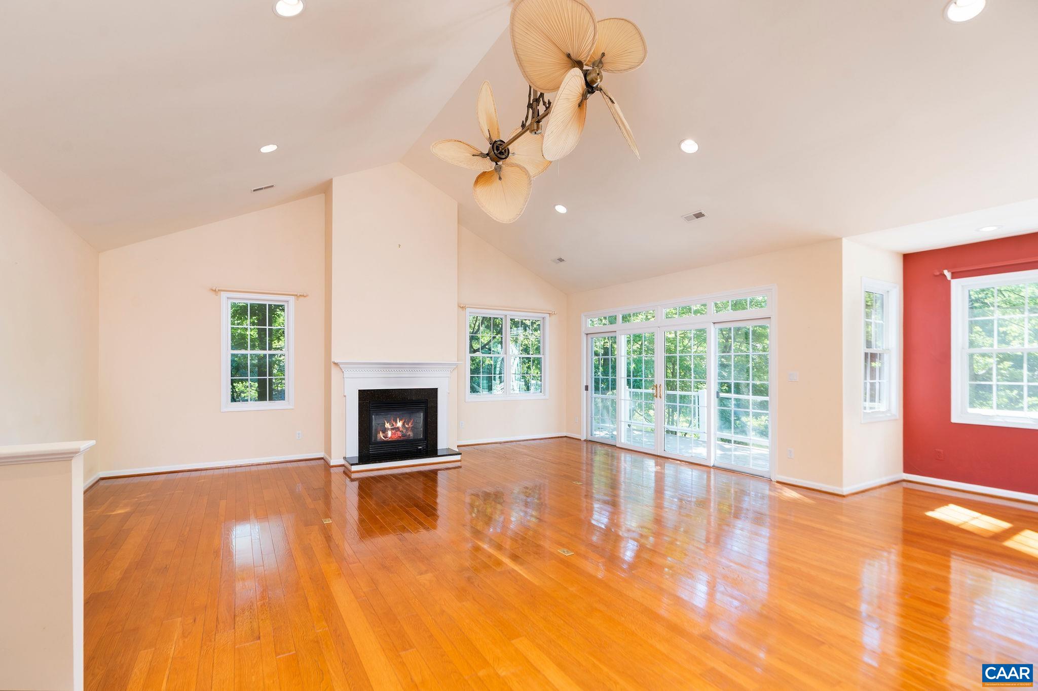 21 AMETHYST RD
