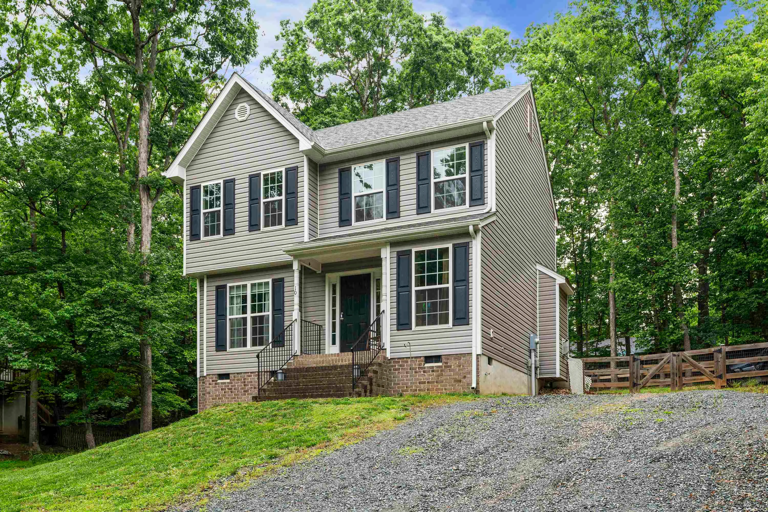 10 Zephyr Rd