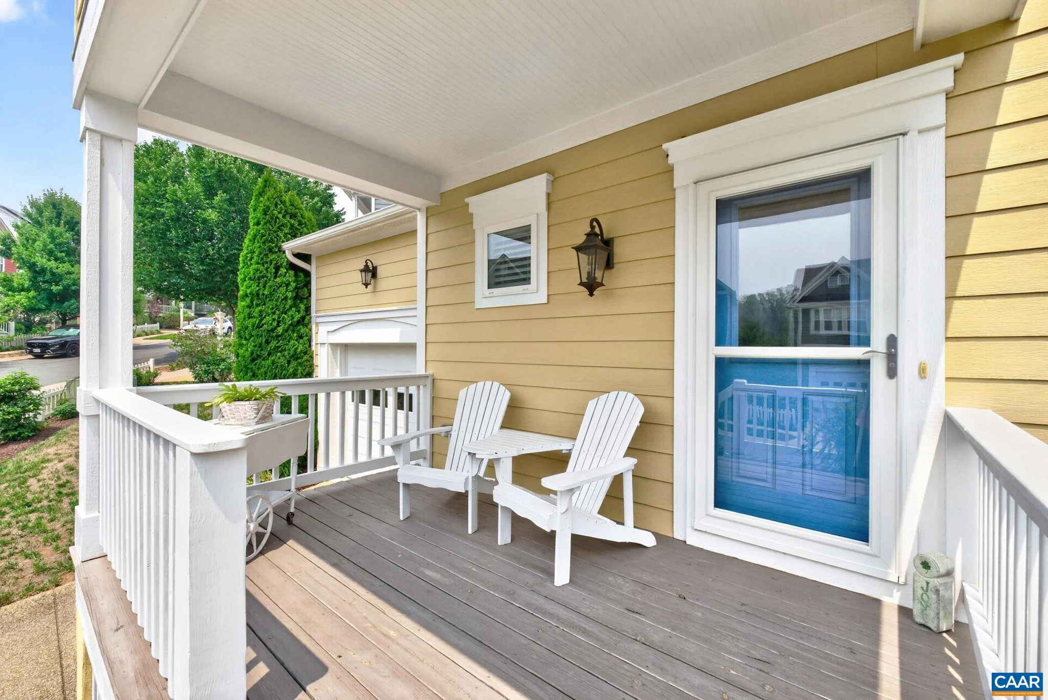 250 Huntley Ave