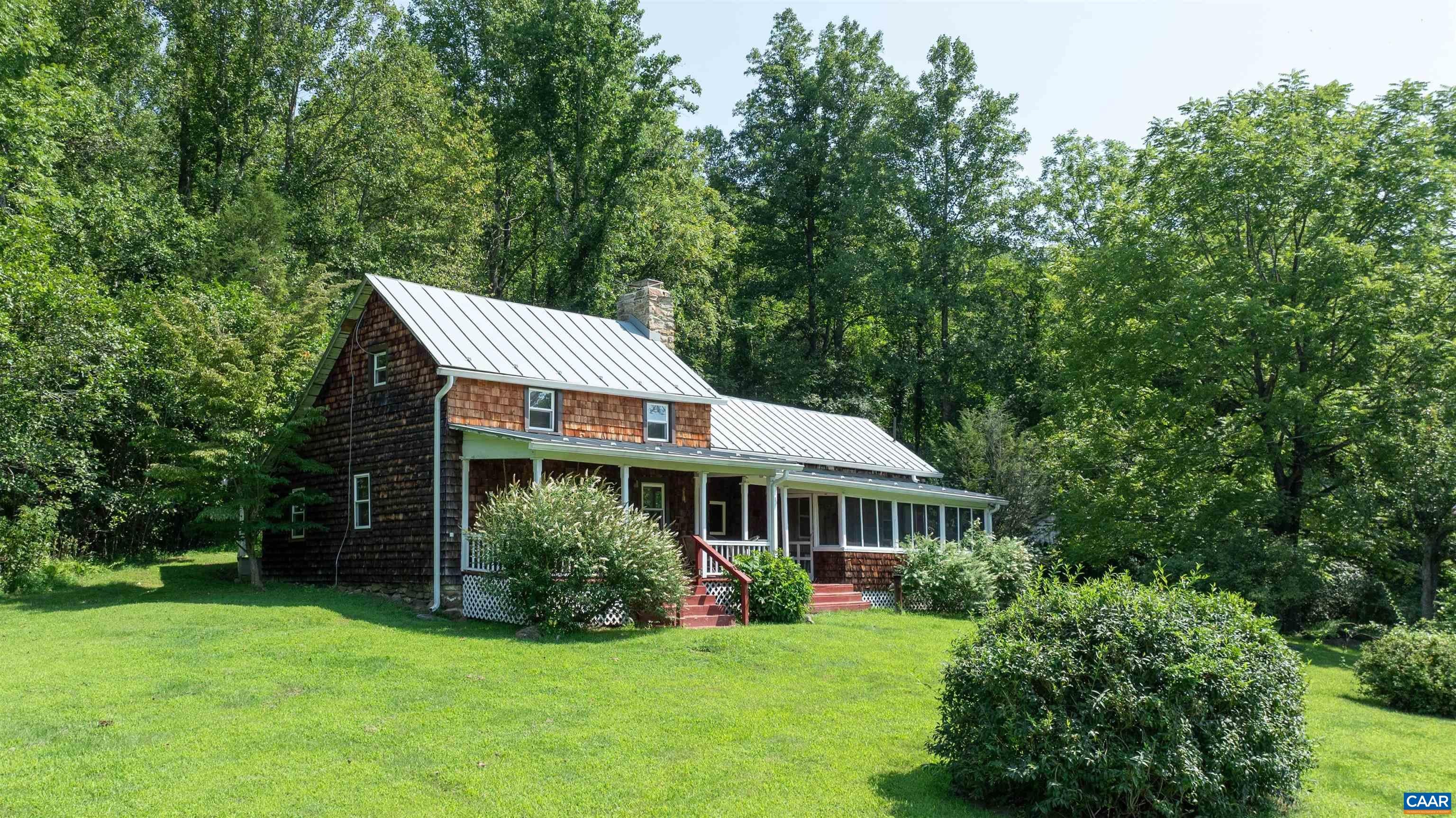2042 WEAKLEY HOLLOW RD
