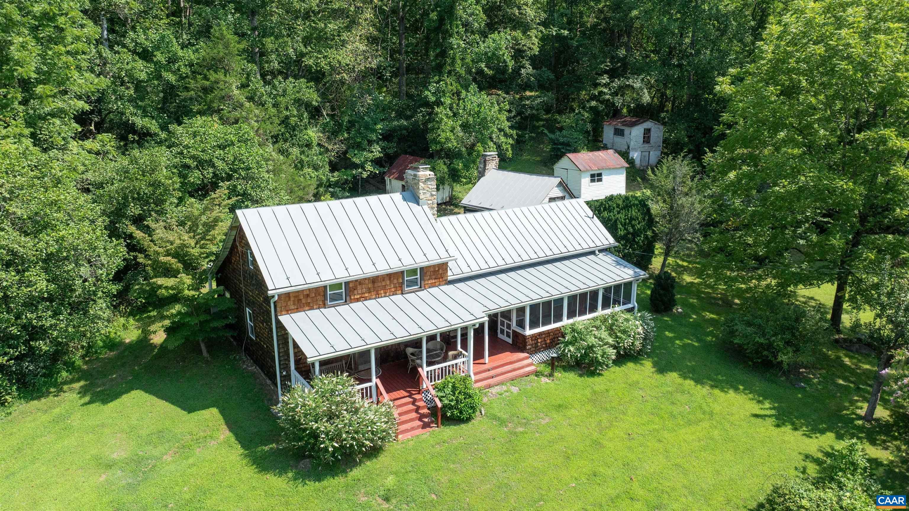 2042 WEAKLEY HOLLOW RD