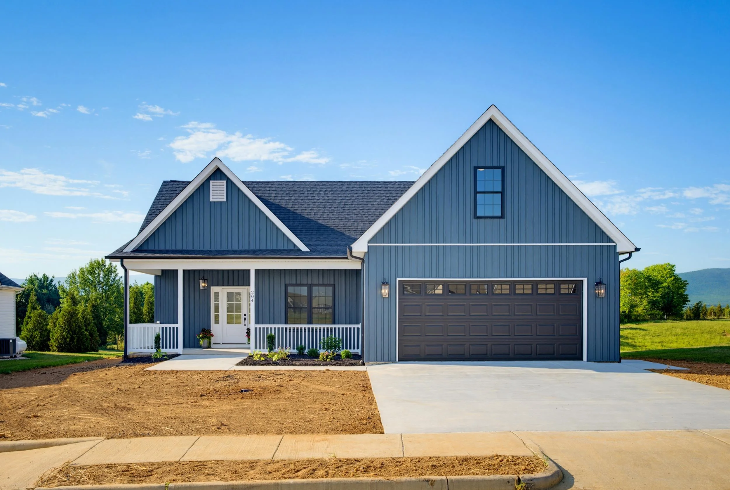 204 Locust Grove Ln