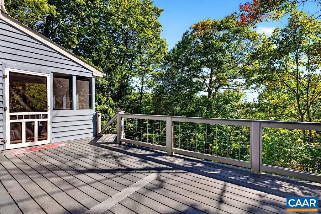 54 FIRTREE DR