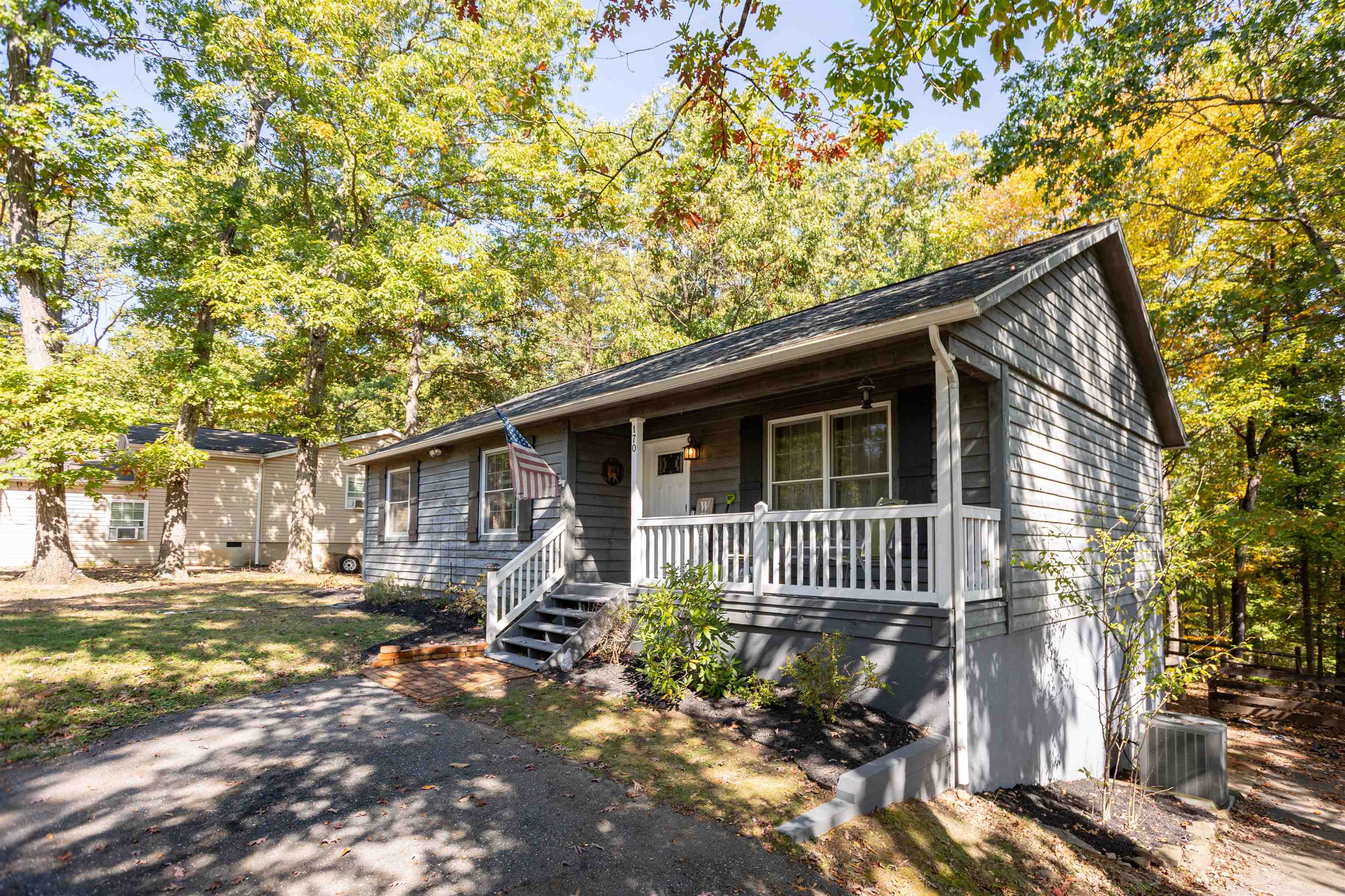 170 PLEASANT LN