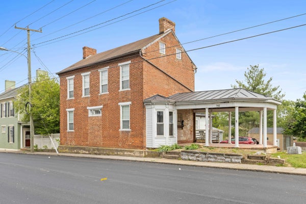 242 S MAIN ST, MOUNT CRAWFORD, VA 22841 - Image 2f79d3f4708cd9dca3e81cfa7558e2a8/3814515293