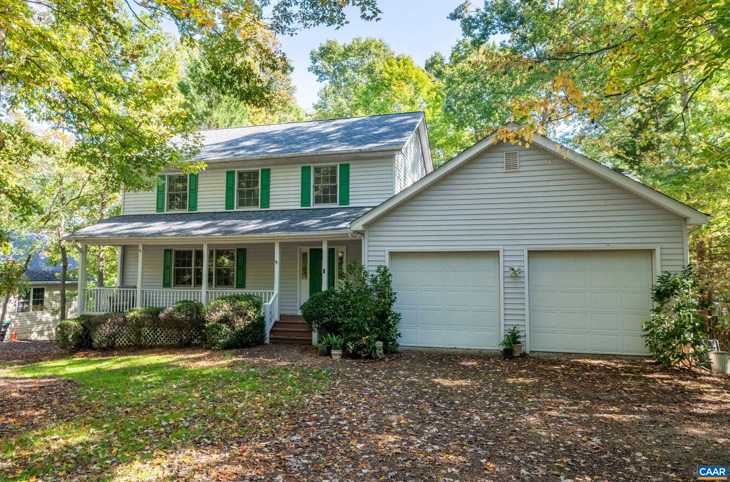 17 Long Leaf Ln