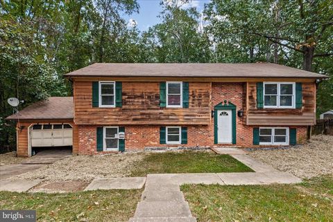 Photo of 10711 Ann Davis Dr, Fredericksburg, VA 22408 (MLS # VASP2036878)