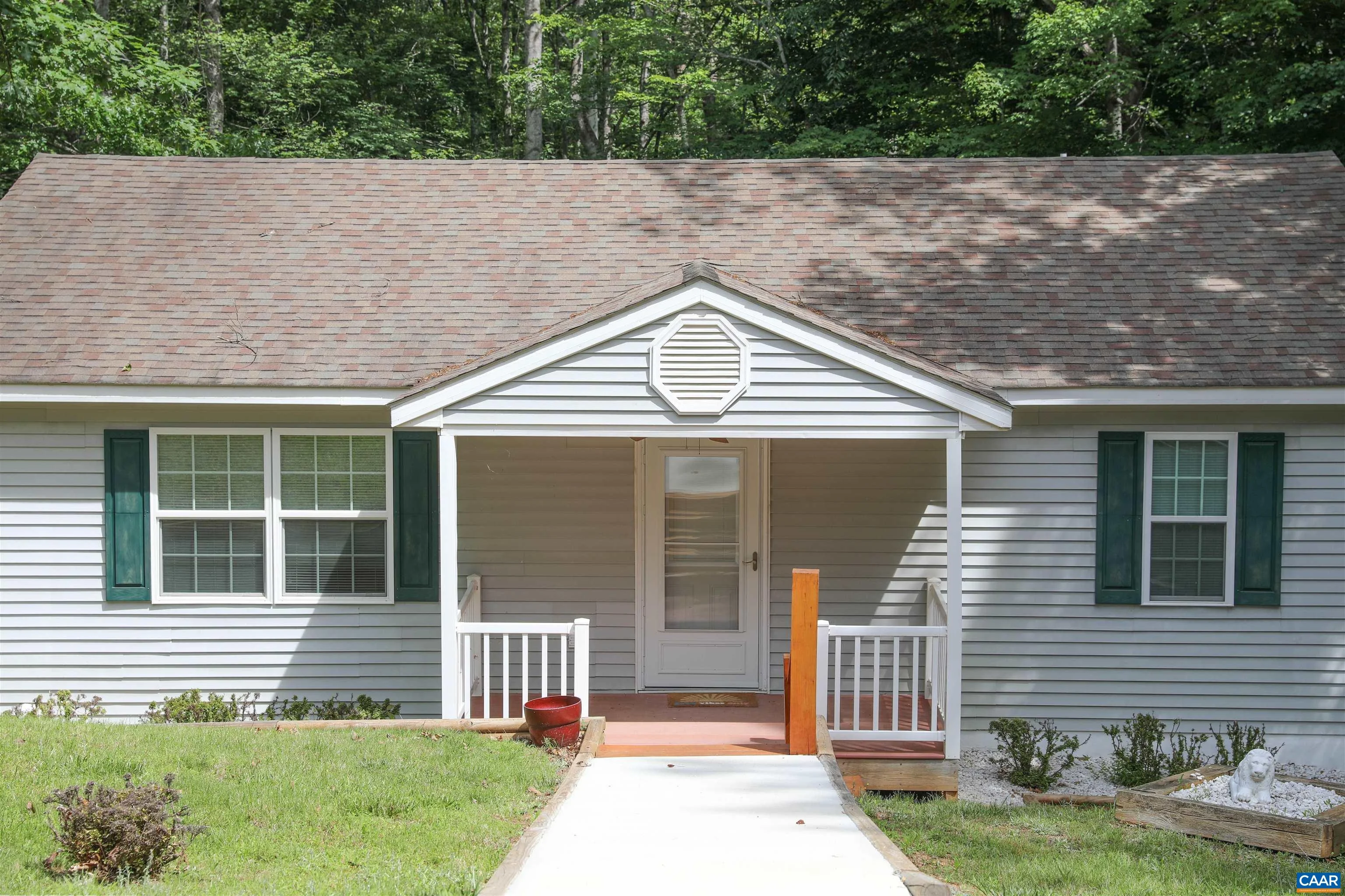 26 West Lake Forest Dr