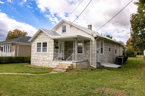 Photo of 403 Lee Ave, Elkton, VA 22827 (MLS # 669925)