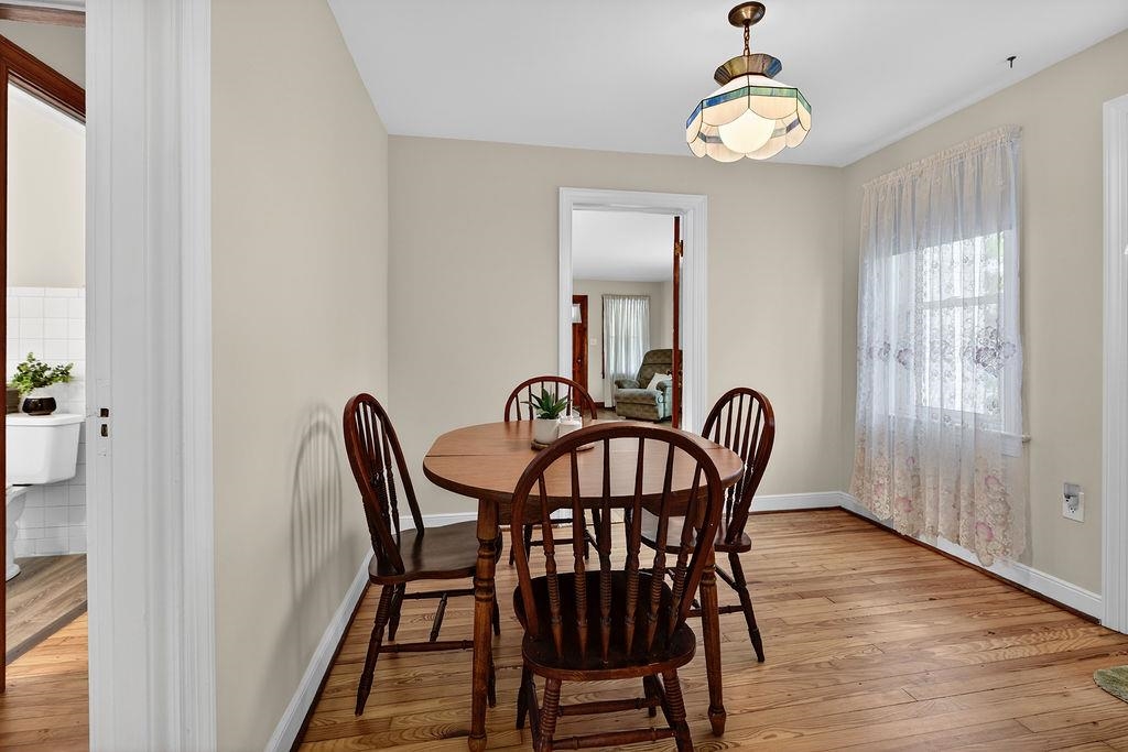 23 MONTROSE DR