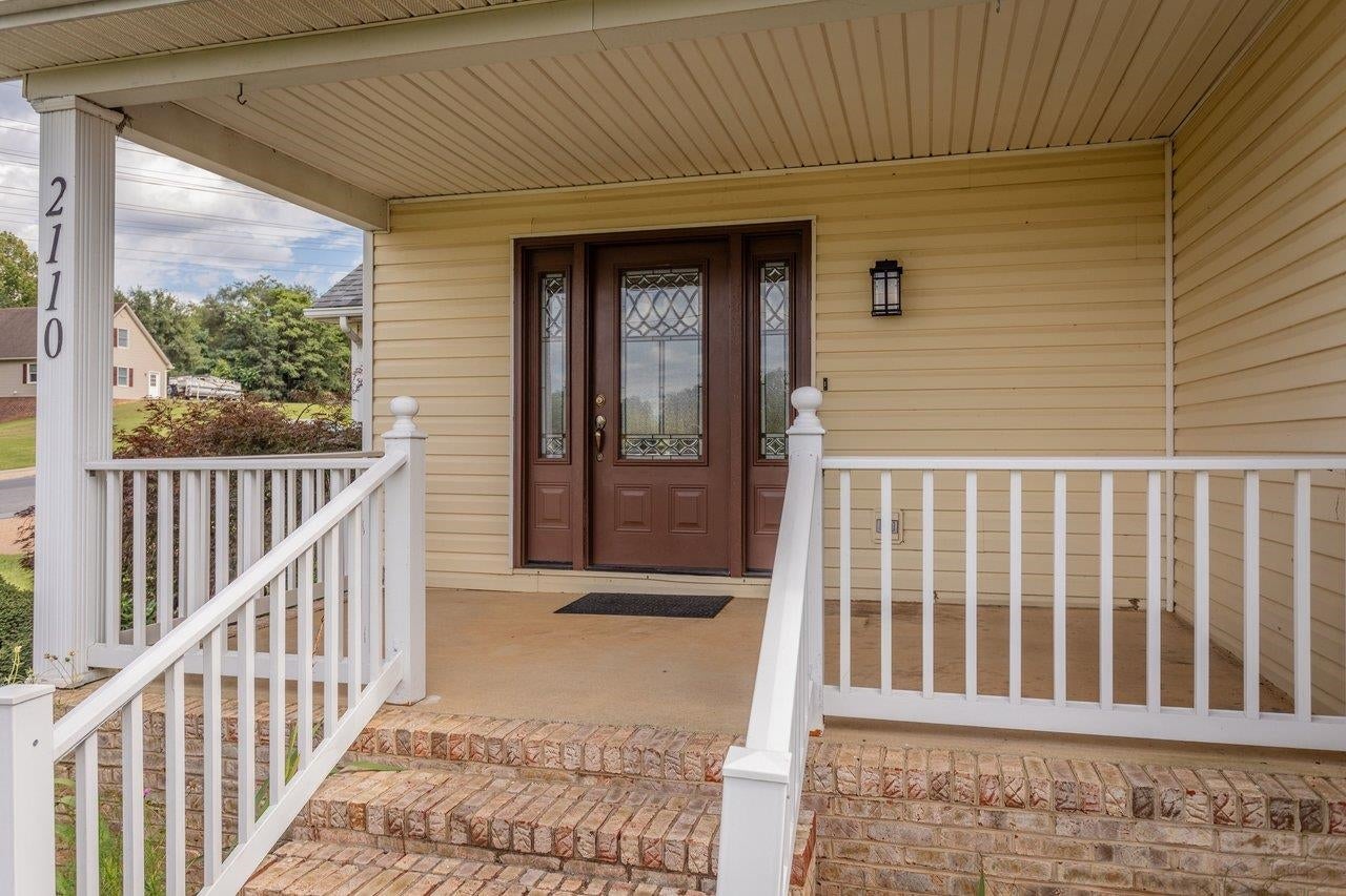 2110 RAMBLEWOOD RD