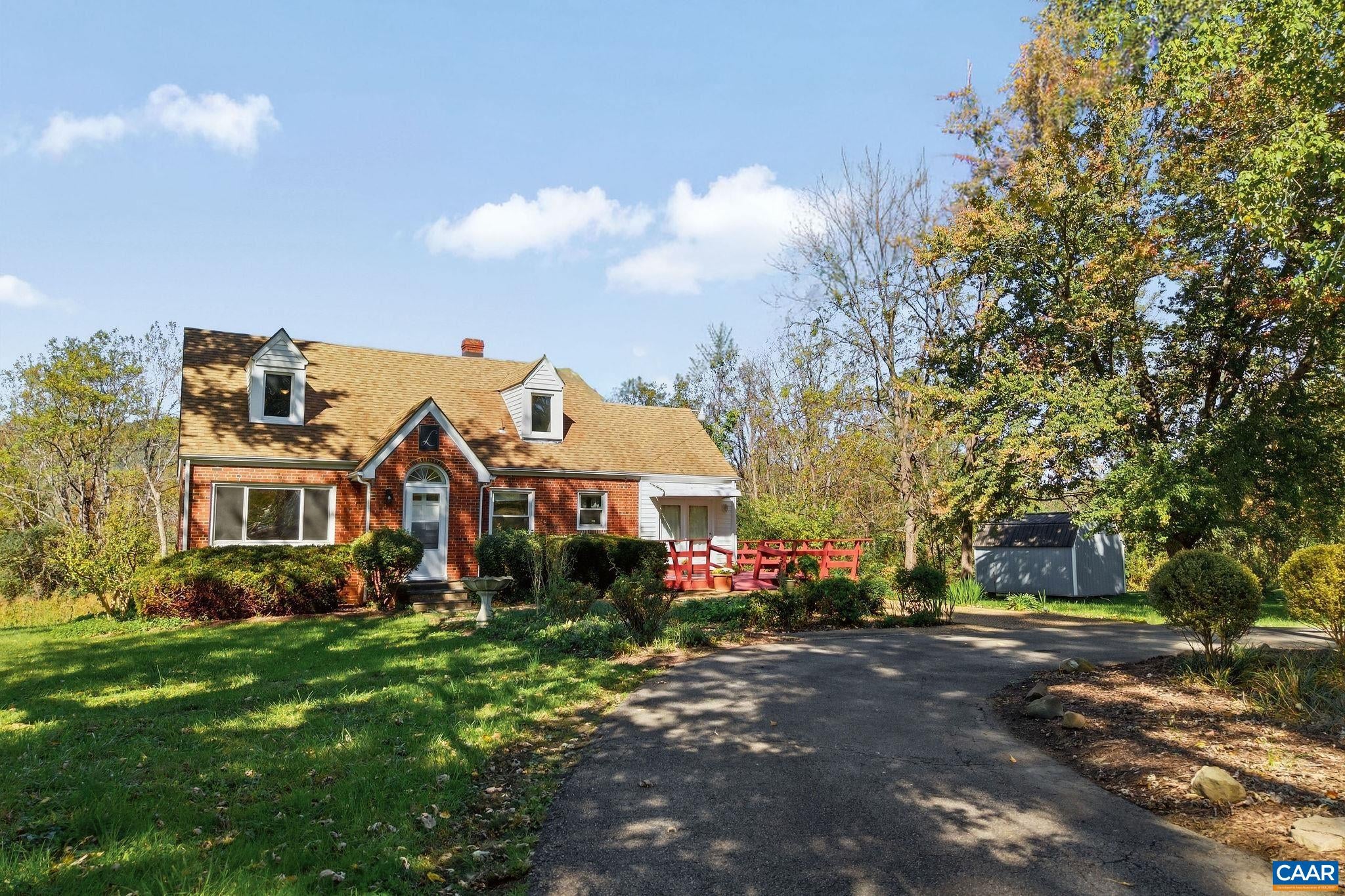 5086 GREEN CREEK RD