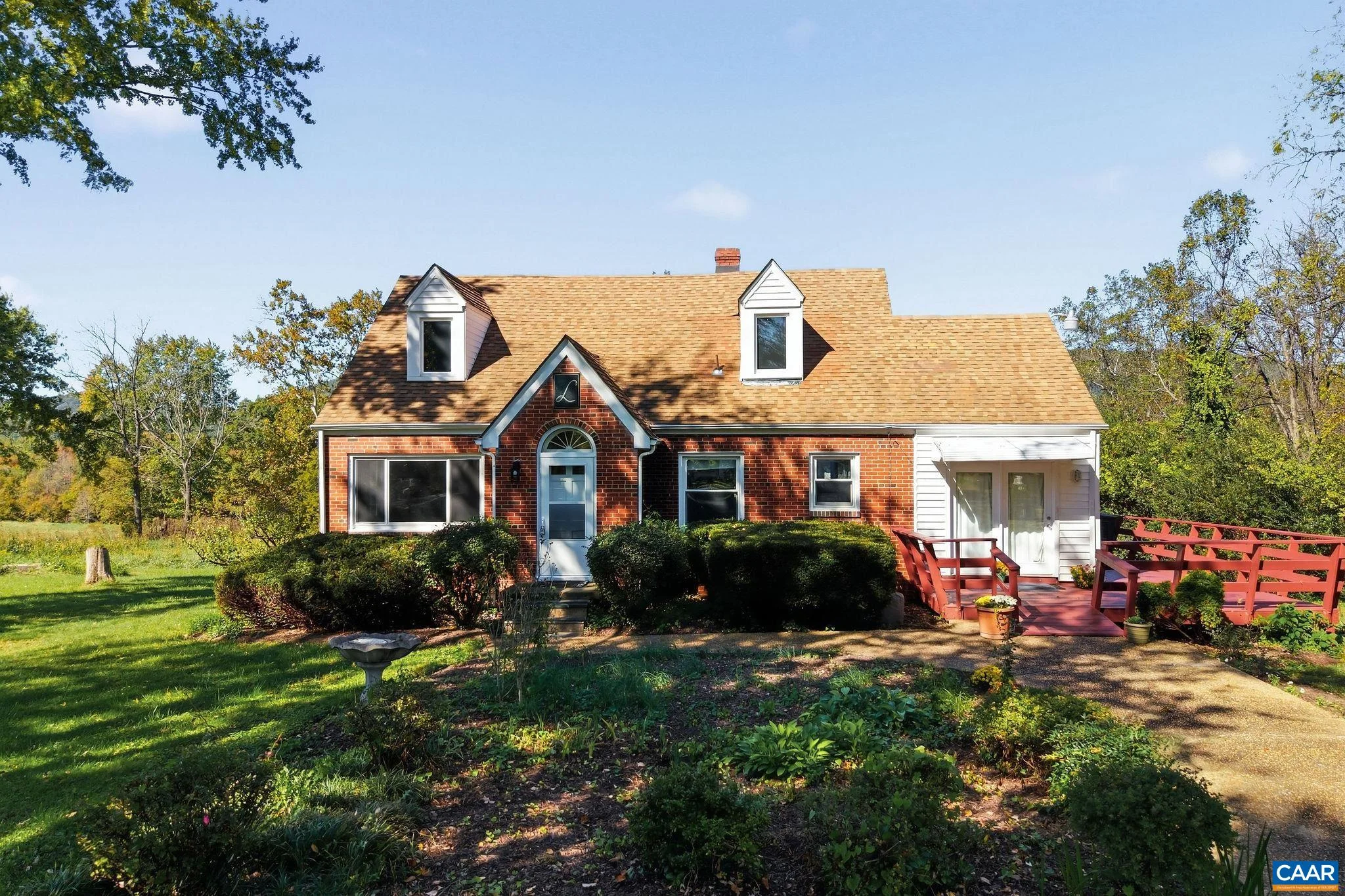 5086 Green Creek Rd