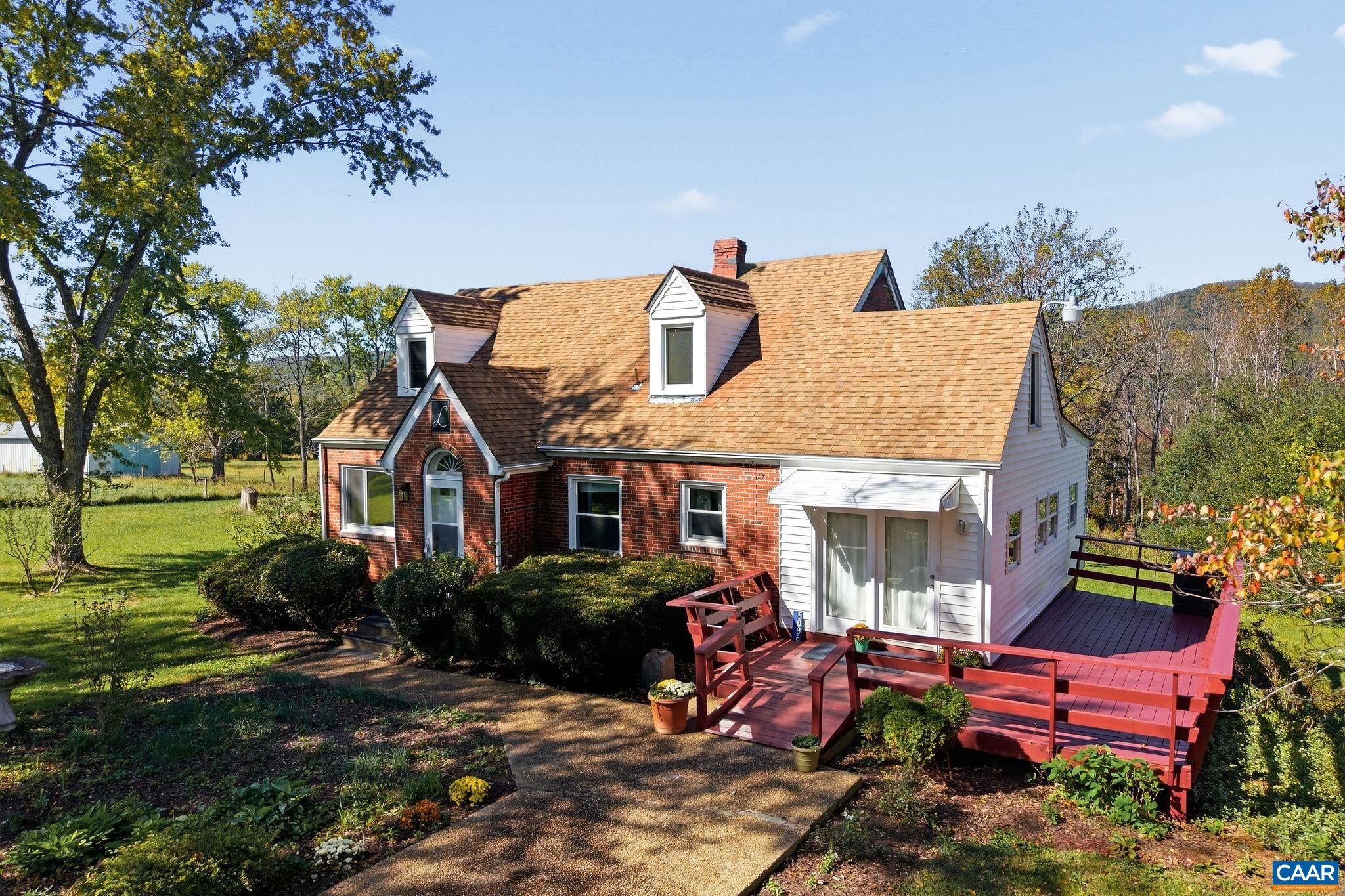 5086 GREEN CREEK RD