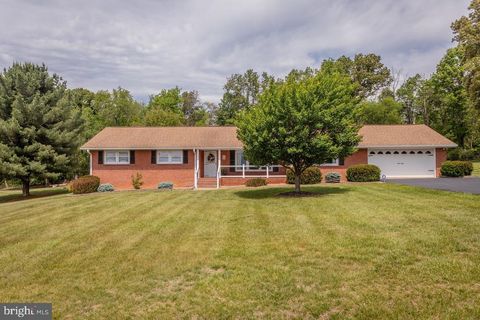 255 VERBENA RD Shenandoah VA 22849
