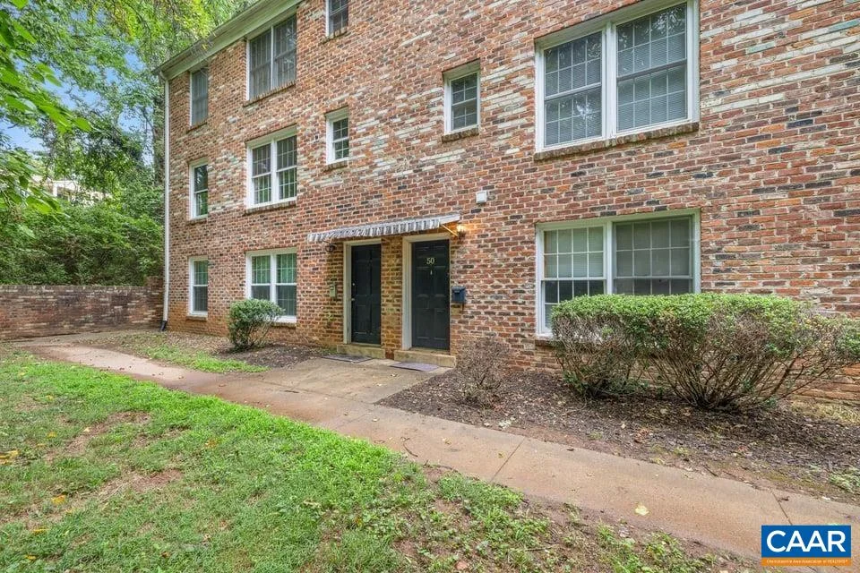 2527 Hydraulic Rd Unit 50