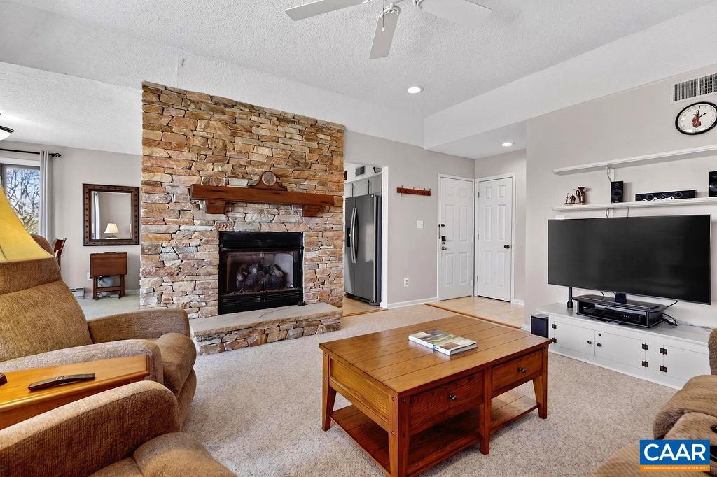 2063 STONE RIDGE CONDOS