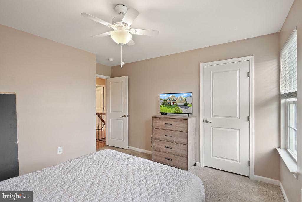 Culpeper, Virginia 22701, United States, 4 Bedrooms Bedrooms, ,4 BathroomsBathrooms,Residential,Pending,203228