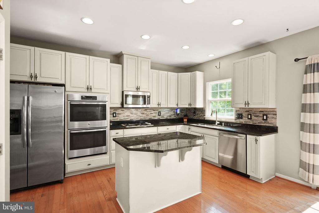 Culpeper, Virginia 22701, United States, 4 Bedrooms Bedrooms, ,4 BathroomsBathrooms,Residential,Pending,203228