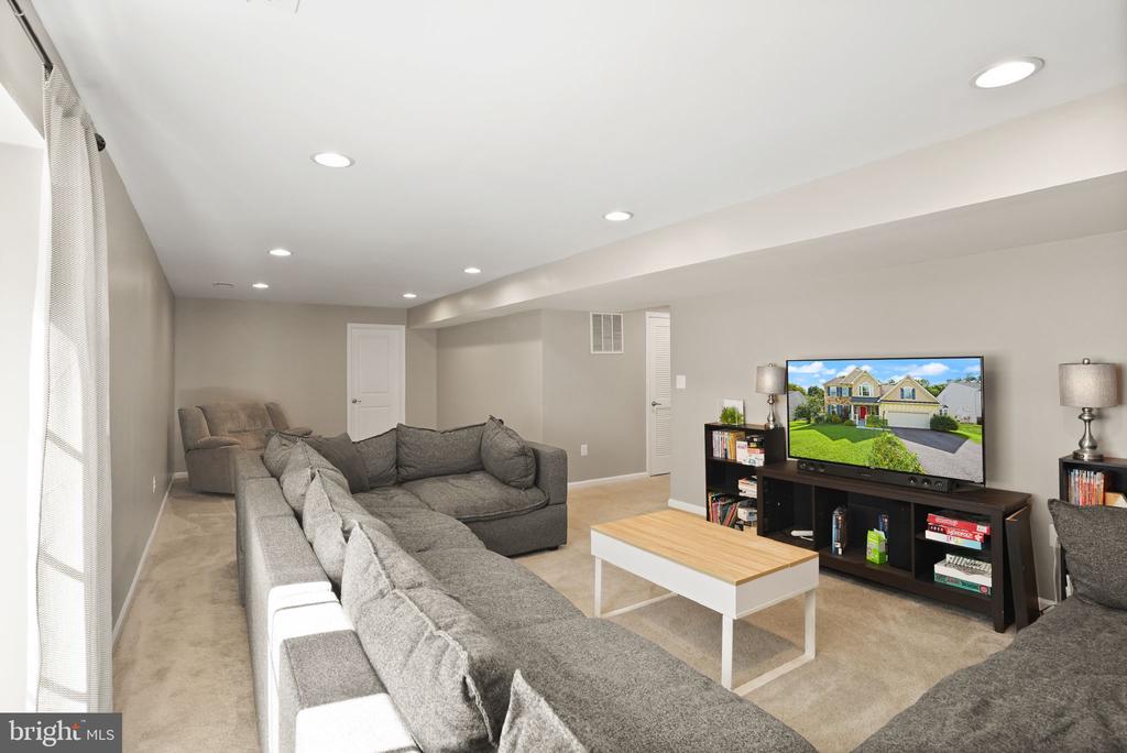 Culpeper, Virginia 22701, United States, 4 Bedrooms Bedrooms, ,4 BathroomsBathrooms,Residential,Pending,203228