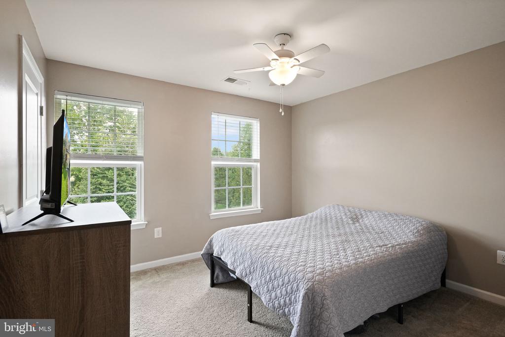 Culpeper, Virginia 22701, United States, 4 Bedrooms Bedrooms, ,4 BathroomsBathrooms,Residential,Pending,203228