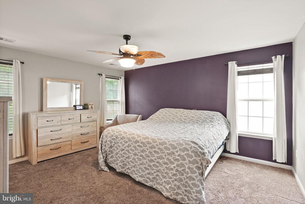 Culpeper, Virginia 22701, United States, 4 Bedrooms Bedrooms, ,4 BathroomsBathrooms,Residential,Pending,203228