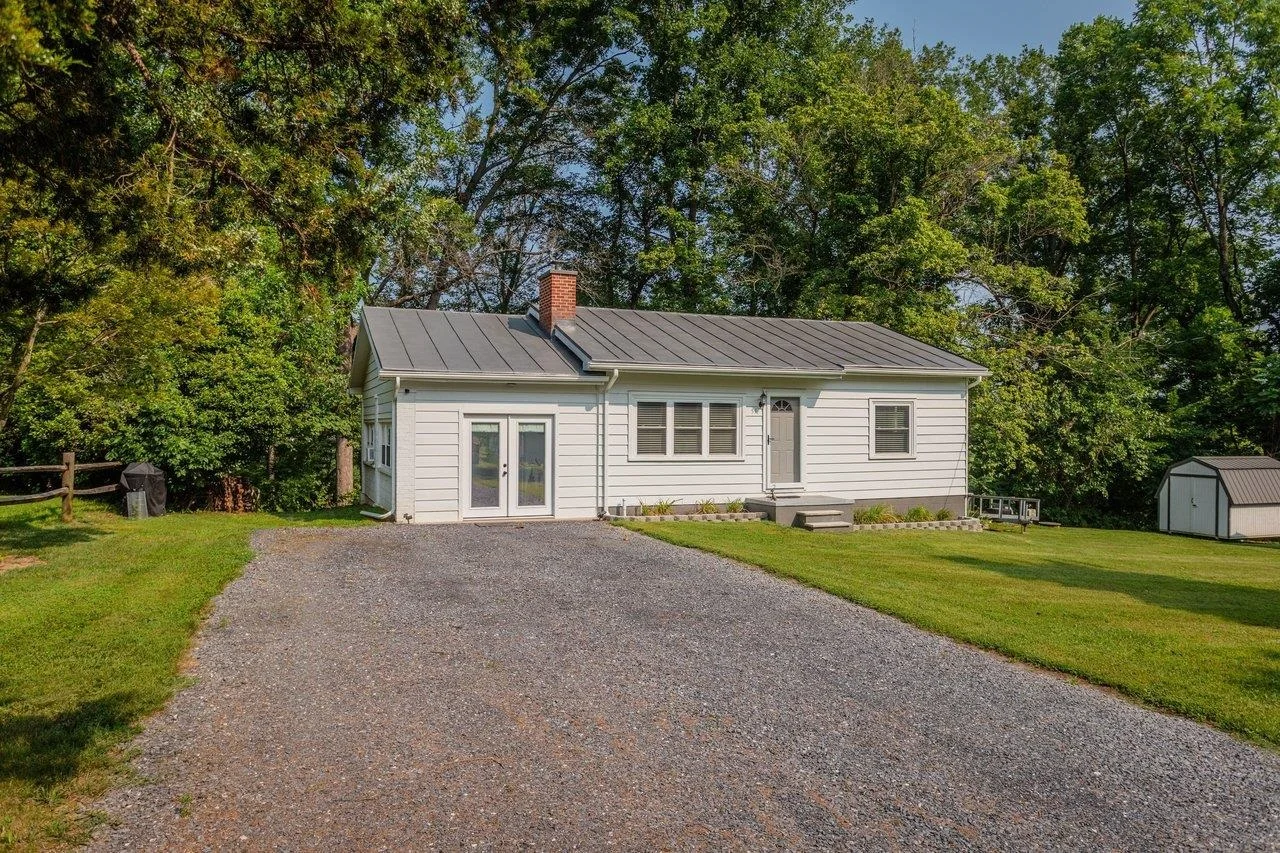 55 Lake Dr, Edinburg, VA, 22824