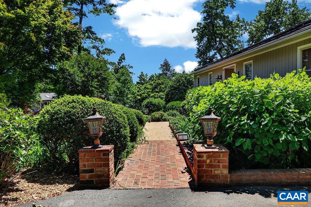 1200 RED PINE CT