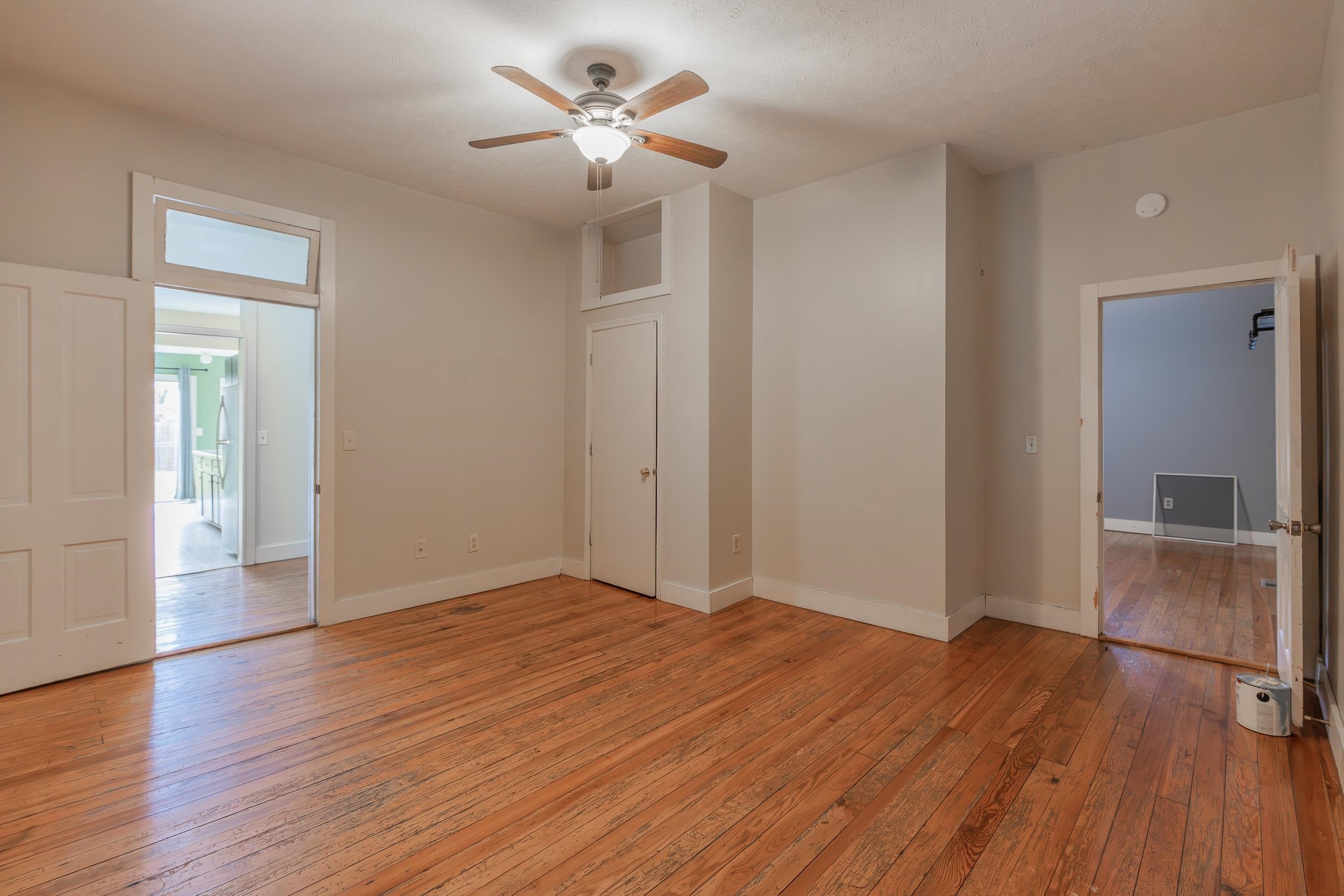 817 GRAYSON AVE