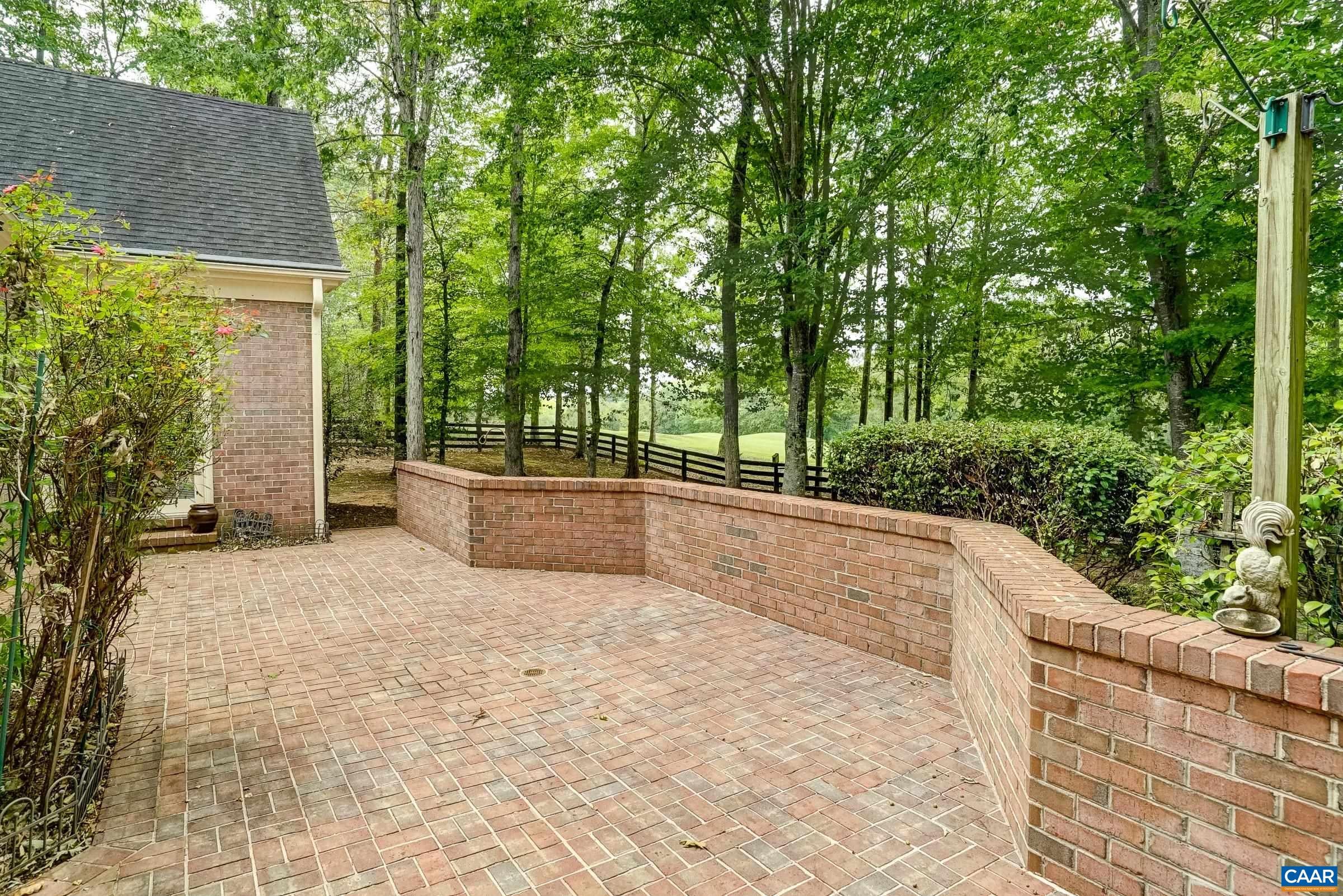2225 PIPER WAY