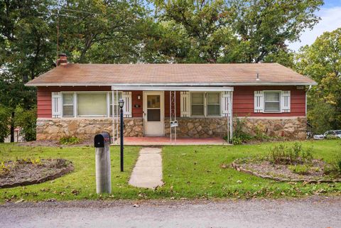 Photo of 16 Sundance Retreat Ln, New Market, VA 22844 (MLS # 669860)